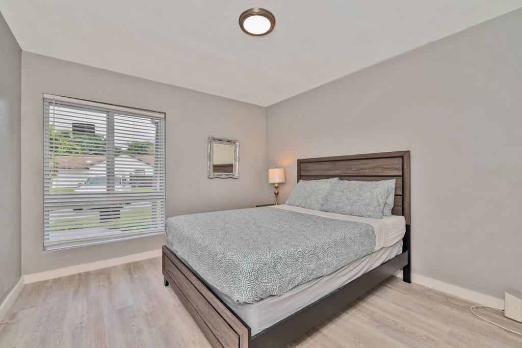 Spacious 4 Bedrooms, 2 Bathroom House With Pool Miramar Exterior foto